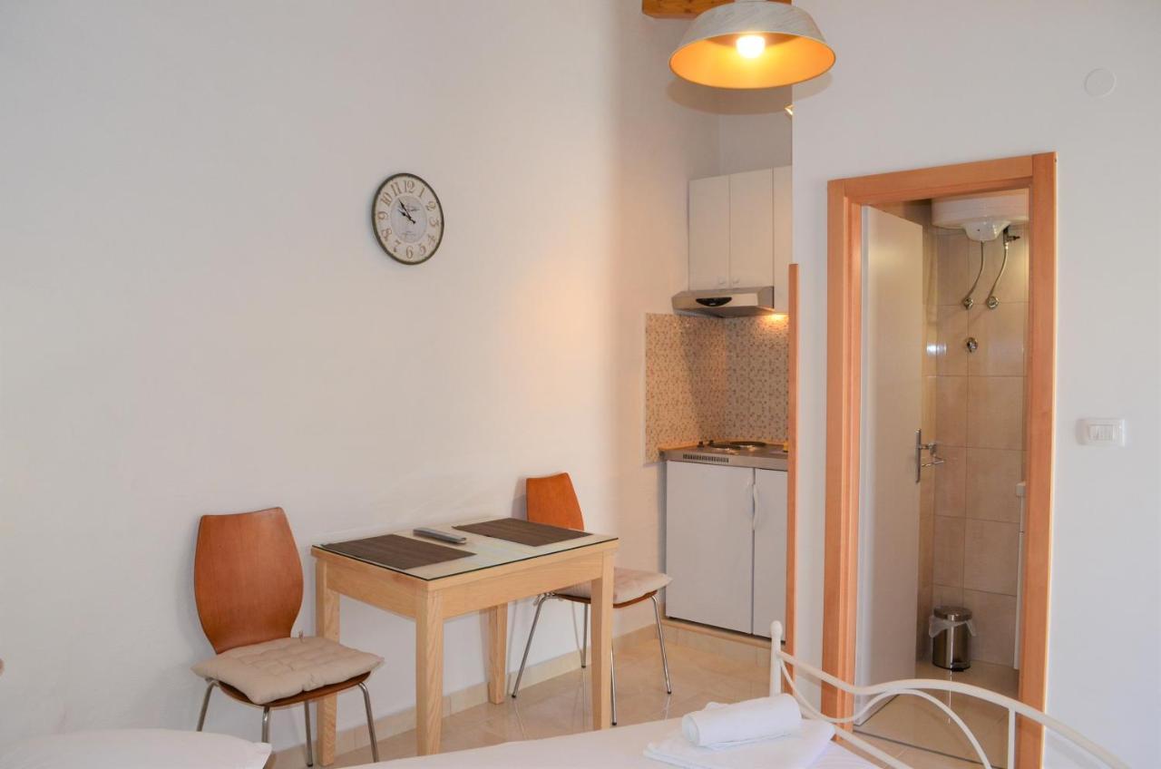 Apartman Romana Trogir Exterior foto